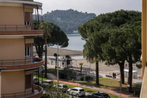 Casa LUSSUOSA Vista Mare ad un passo dalla SPIAGGIA, CENTRO CITTA'